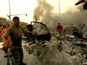 Một vụ đánh bom xe ở Iraq.